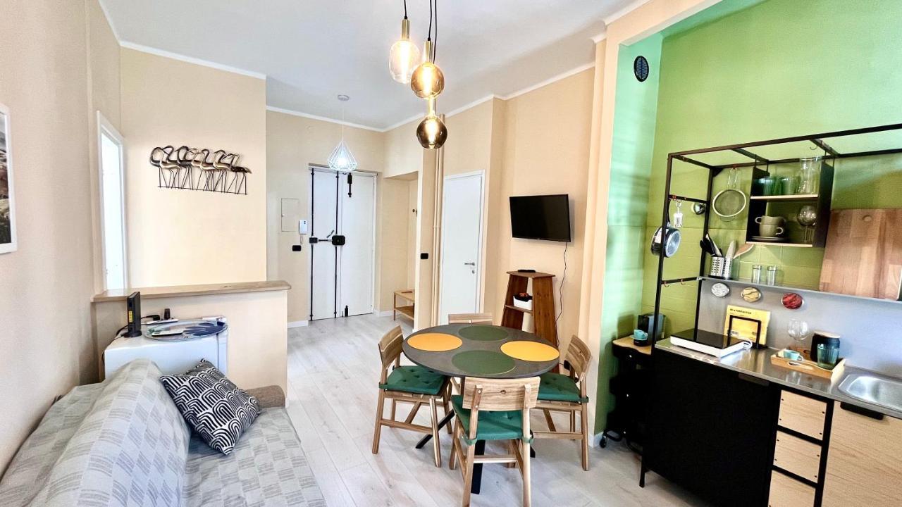 New Apartment, Near Metro Monte Grappa Turin Luaran gambar