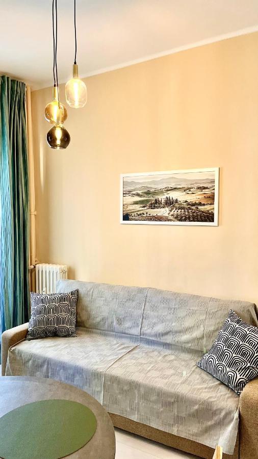 New Apartment, Near Metro Monte Grappa Turin Luaran gambar