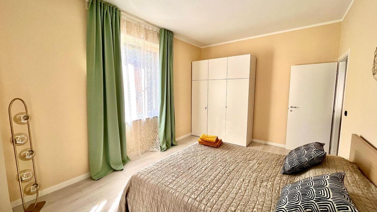New Apartment, Near Metro Monte Grappa Turin Luaran gambar